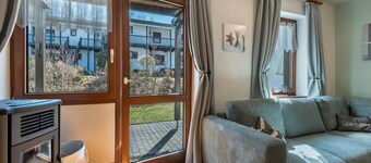 Holiday Apartment 'Fewo mit Kamin - Dogs Welcome' with Mountain View, Terrace and Wi-Fi