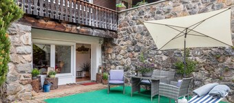 Apartment 'Hedwig' with Private Terrace and Wi-Fi / Pets on request / 50 Euro extra charge