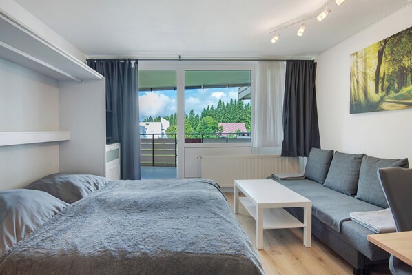 1 bedroom, free WiFi, bed sheets - Apartment 'Woidwinkel' in a hotel with shared pool, shared garden, and Wi-Fi (Sankt Englmar)