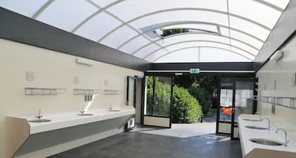 Campsite Strandzicht Offers Camping Spaces