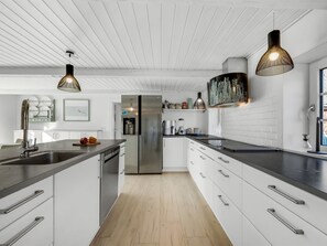 Fridge, microwave, dishwasher, cookware/dishes/utensils