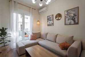 Superior Apartment, Balcony, City View | Living room | 49-inch TV with cable channels - Luxury Comfort in Pagrati - 5 min to Varnava Square (Athens)