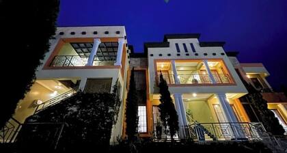 Sherehe Apartments, Unit 2