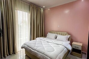 2 bedrooms, iron/ironing board, WiFi, bed sheets - Sherehe Apartments, Unit 2 (Kigali)