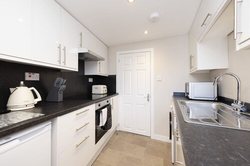 Modern City Flat In Perth