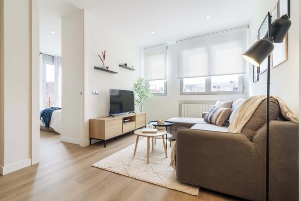 Televisión, oficina