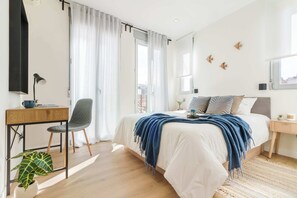 1 habitación, tabla de planchar con plancha, wifi y ropa de cama 