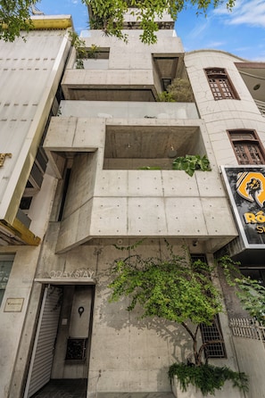 Front of property - Oday Stay Boutique Hotel Da Nang - 2 Minutes to Dragon Bridge (Da Nang)