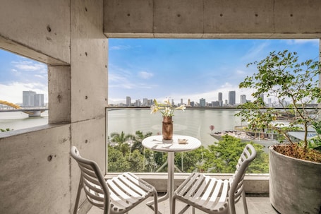 Luxury-Suite, Balkon | Blick auf die Straße