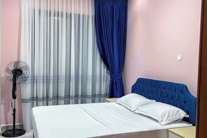 1 bedroom, iron/ironing board, WiFi, bed sheets - Sherehe Apartments, Unit 3 (Kigali)