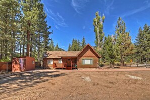 Exterior - Brother Bear Cabin (Big Bear City)