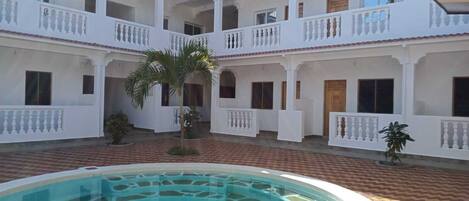 Alberca al aire libre