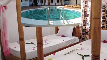 ํด๋์ ์ํํธ, ๋ฐ์ฝ๋, ์์์ฅ ์ ๋ง | 2 ๊ฐ์ ์นจ์ค, ๊ฐ๊ฐ ๋ค๋ฅธ ์คํ์ผ์ ์ธํ
๋ฆฌ์ด, ๊ฐ๊ฐ ๋ค๋ฅด๊ฒ ๊ฐ๊ตฌ ๋น์น, ๋ฌด๋ฃ WiFi