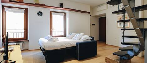 1 slaapkamer, een strijkplank/strijkijzer, gratis wifi, beddengoed