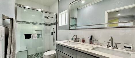 Towels, soap, toilet paper