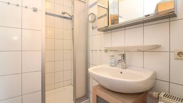 Een douche, een haardroger