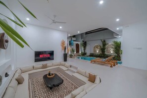 Interior - Villa 3BR Summary:<br>VI (pererenan)