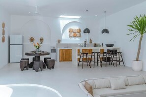 Interior - Villa 3BR Summary:<br>VI (pererenan)
