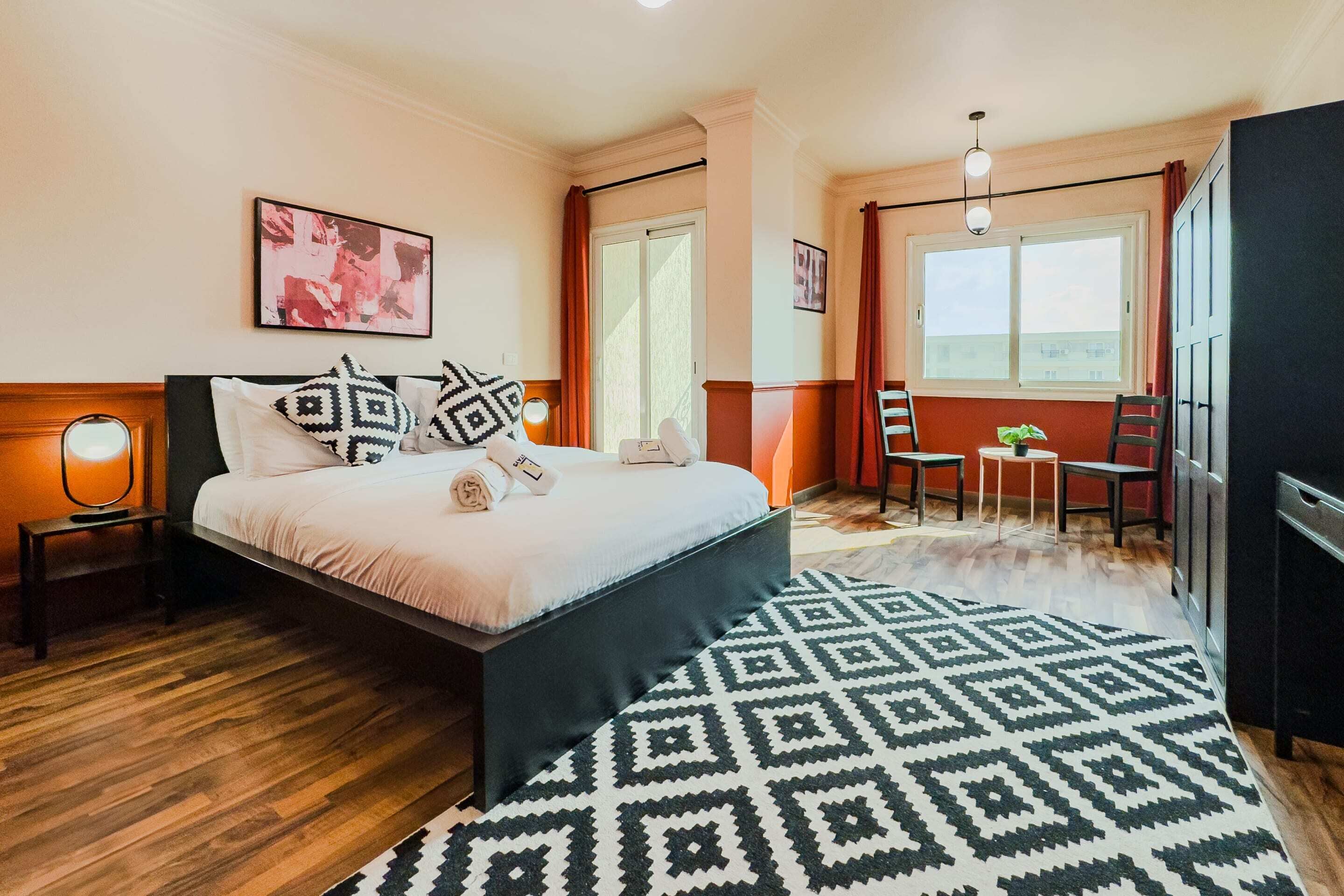 4 bedrooms, desk, laptop workspace, iron/ironing board