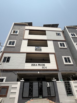 Entrée de l’hébergement