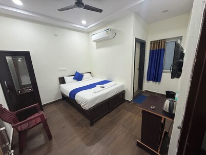 COCO NET Hotel