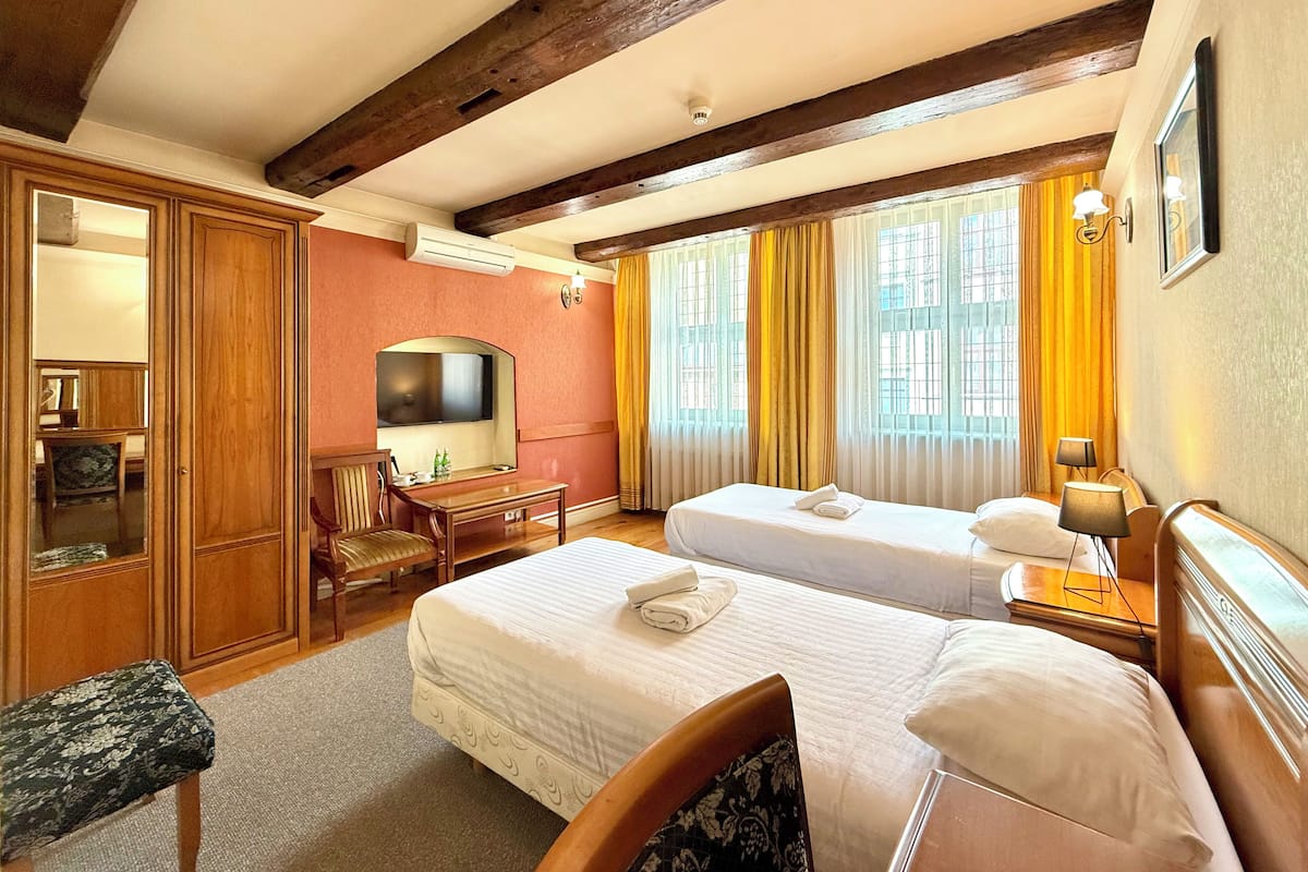 Basic Double Room