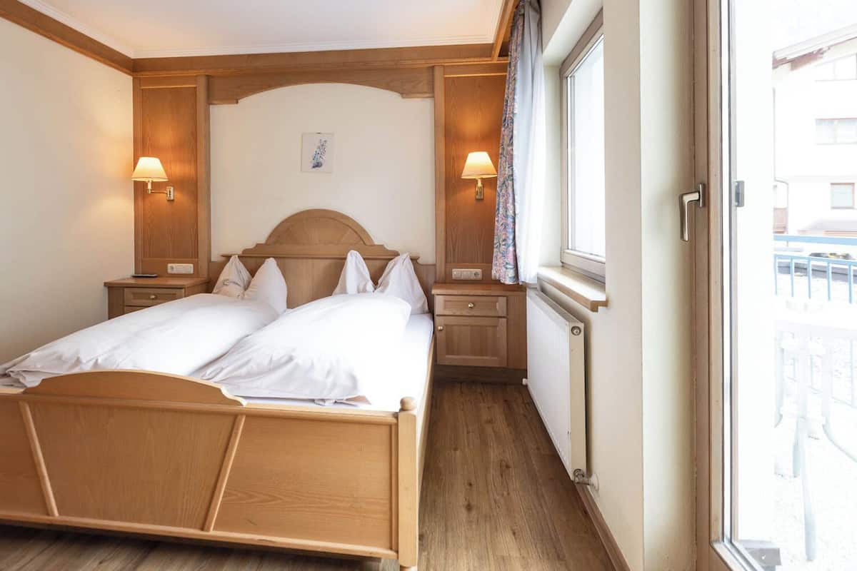 Standaard tweepersoonskamer, balkon | Gratis wifi