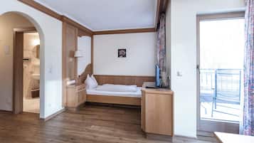 Classic Single Room | Free WiFi