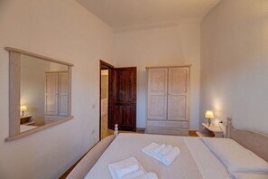 2 habitaciones, cuna de viaje, wifi gratis y ropa de cama 