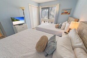 2 bedrooms, desk, iron/ironing board, free WiFi