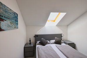 2 chambres, lit parapluie, Wi-Fi gratuit, draps fournis