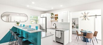 Heated Pool, 4 Bedrooms, 3 Bathrooms, Close to everything!