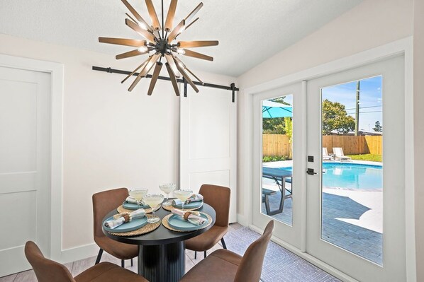 Outdoor dining