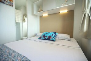 3 bedrooms, premium bedding, individually decorated - Kamp Miočić (Rtina)