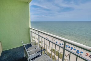 Unclassified image, 4 of 32, button