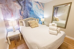 2 chambres, fer et planche à repasser, Wi-Fi gratuit, draps fournis