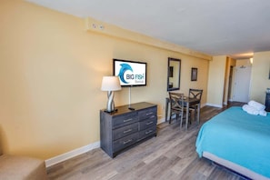 1 habitación, tabla de planchar con plancha, wifi gratis y ropa de cama 