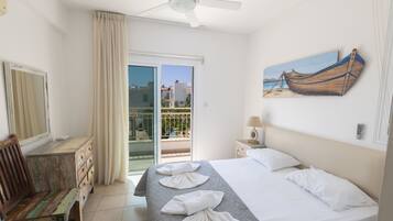3 bedrooms, iron/ironing board, travel crib, WiFi