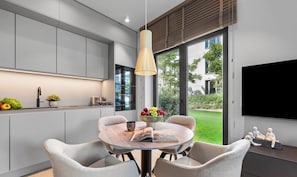 Dining - Coastal Suite - infrared shower, ethanol fireplace, wine fridge, terrace,Quooker (List auf Sylt)