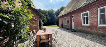 Charming Holiday Apartment Thorge in Picturesque Döttgebüll