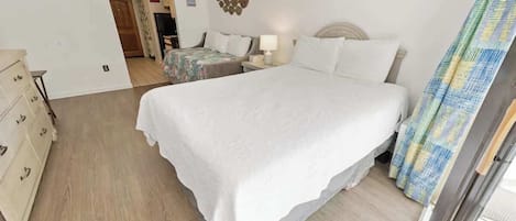 1 bedroom, desk, iron/ironing board, free WiFi