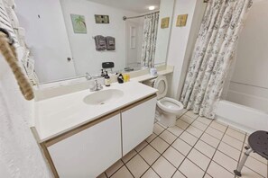 Hair dryer, towels - Sands Ocean Club,Studio, Ocean View, Ocean Annies! (Myrtle Beach)