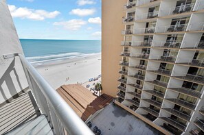 Uklassifisert bilde, 2 av 14, knapp