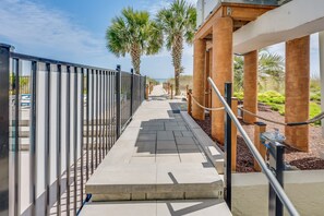 Property grounds - New Direct Oceanfront 3BR/2B | Private WaterPoint! (North Myrtle Beach)