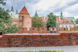 Property grounds - Lumina opposite the Palace of Culture and Science (Warszawa BIG)