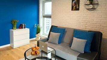 Televisión, oficina