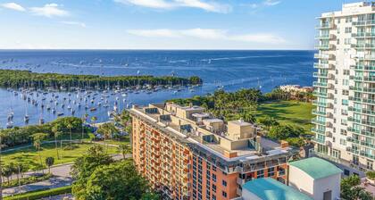 Grove Cove - Pool, Parking, Central Coconut Grove