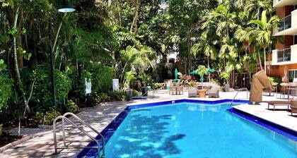 Grove Cove - Pool, Parking, Central Coconut Grove