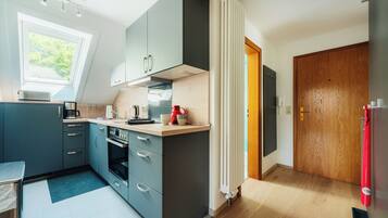 Kühlschrank, Ofen, Herdplatte, Geschirrspüler