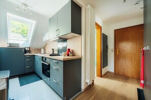 Refrigerador, horno, placa de cocina, lavavajillas